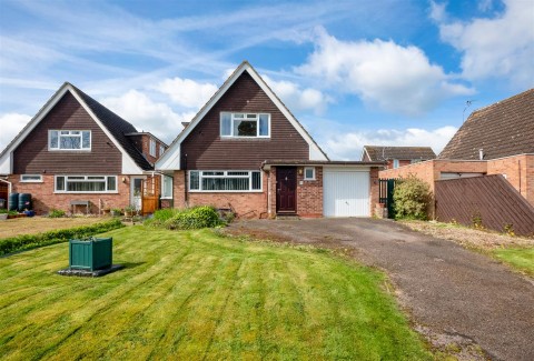 View Full Details for Greenfields Close, Shipston-on-Stour