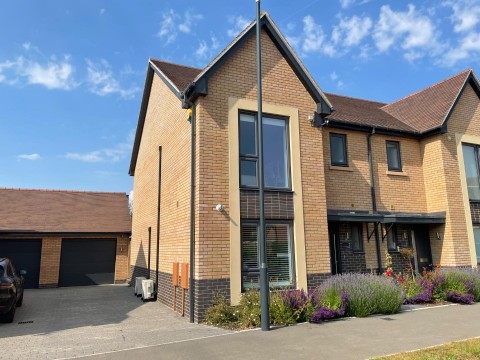 View Full Details for Moles End, Stratford upon Avon