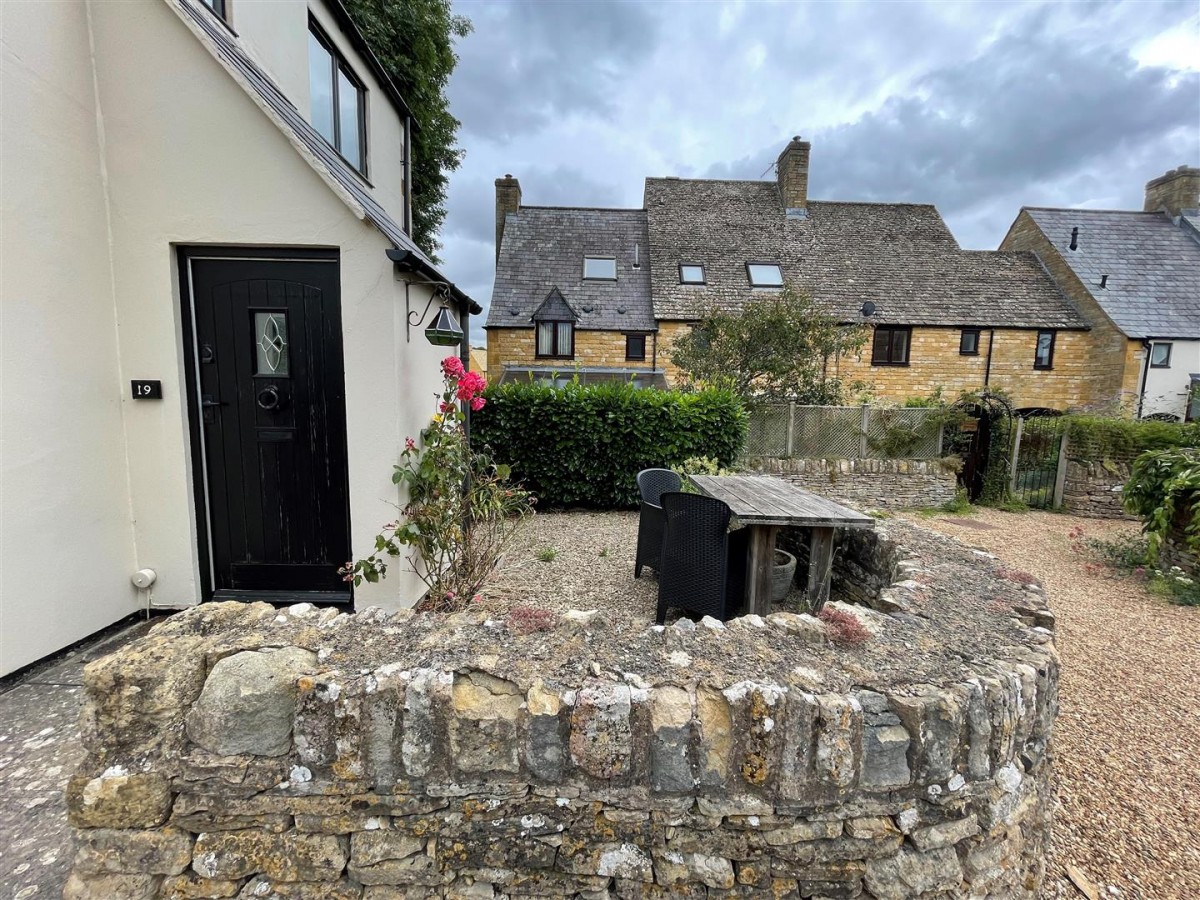 Images for Wolds End Close, Chipping Campden